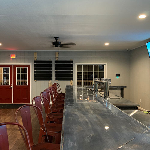 Lazy Creek Taphouse Bar